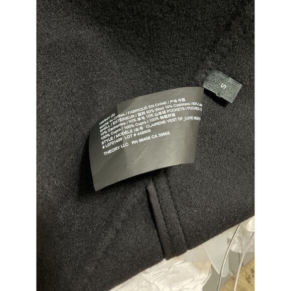 Theory 'Clairene' Black Wool Cashmere Blend Vest - Picture 5 of 5